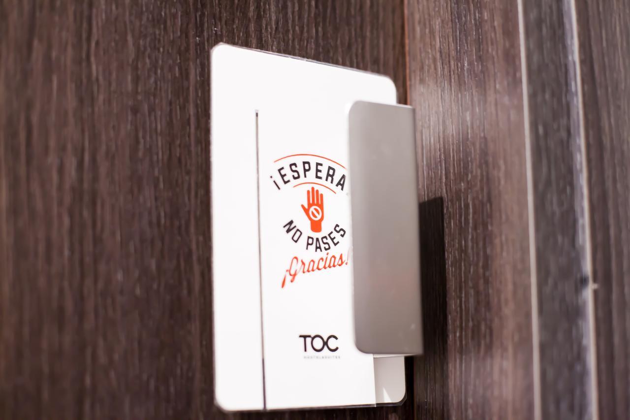 Toc Hostel Madrid Bagian luar foto