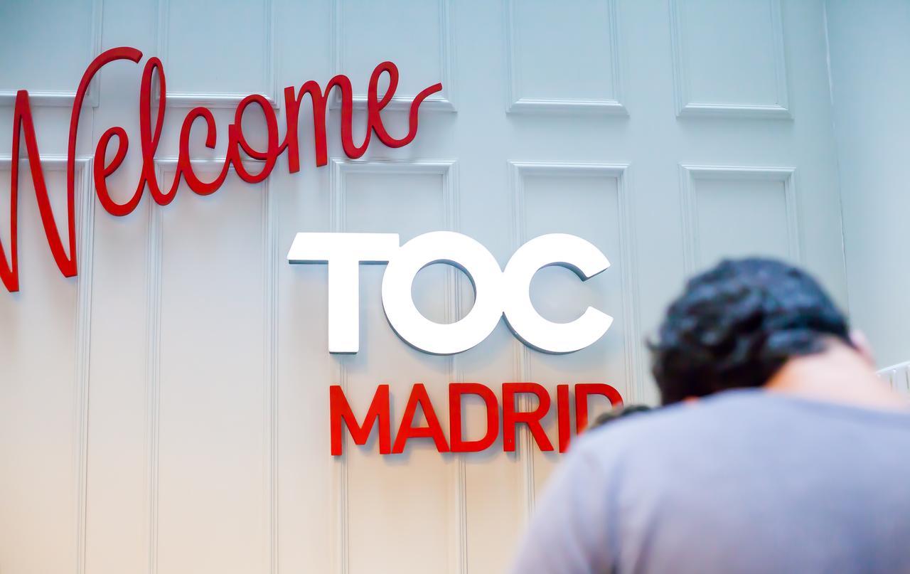 Toc Hostel Madrid Bagian luar foto